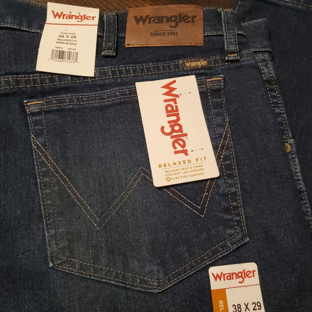 Wrangler Relaxed Straight Fit Flex Jean 30" inseam - Picture 9 of 12